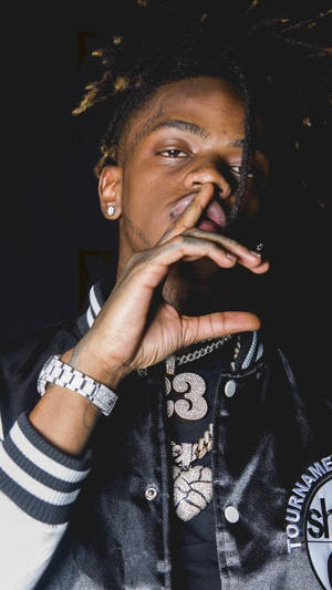 Jaydayoungan Hush Sign Wallpaper