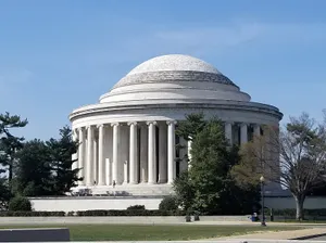 Jefferson Memorial On A Clear Day Wallpaper
