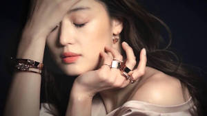 Jewelry Model Jun Ji Hyun Wallpaper