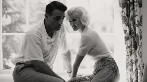 Joe Dimaggio With Wife Wallpaper