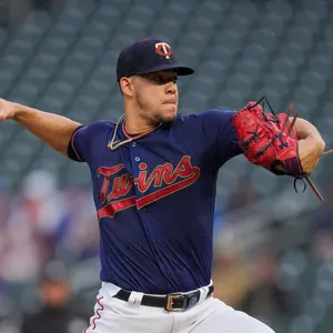 Jose Berrios Positioning Wallpaper