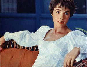 Julie Andrews White Dress Wallpaper