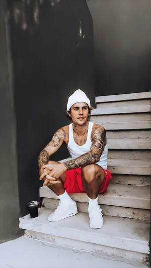 Justin Bieber At The 2021 Grammy Awards Wallpaper