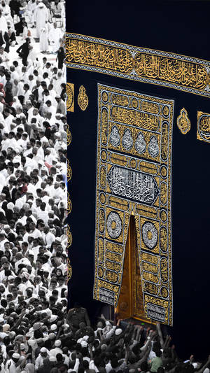 Kaaba Close-up Crowd Wallpaper