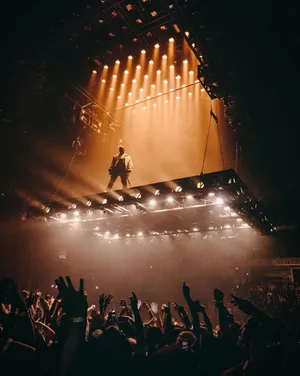 Kanye West Saint Pablo Glowing Look Wallpaper
