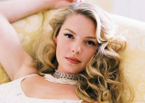 Katherine Heigl Magazine Cover Wallpaper