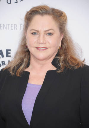 Kathleen Turner Awards Night Wallpaper