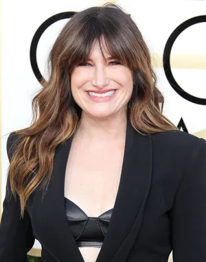 Kathryn Hahn Golden Globes Wallpaper