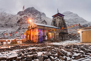 Kedarnath Temple At Winter 4k Wallpaper
