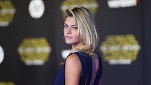 Kelly Rohrbach Blue Dress Event Wallpaper