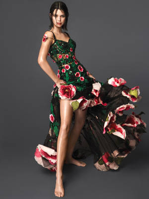 Kendall Jenner Floral Dress Wallpaper