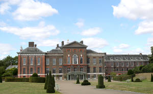 Kensington Palace Surrounded By Topiary Wallpaper