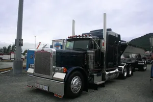 Kenworth W900 Steel Hauler Wallpaper