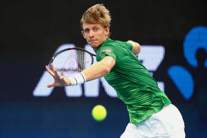 Kevin Anderson Looking At Incoming Ball Wallpaper