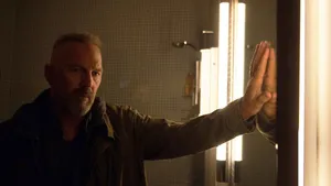 Kevin Costner Criminal Wallpaper