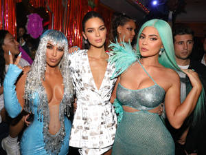 Kim Kardashian At After Party Wallpaper