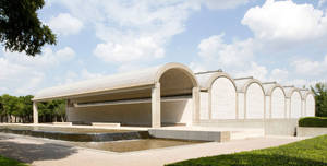 Kimbell Art Museum In Fort Worth Wallpaper