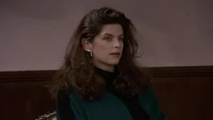 Kirstie Alley As Rebecca Howe In Cheers Wallpaper