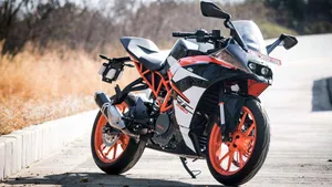 Ktm Duke 390 Roadside Wallpaper