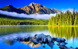 Lake View With Clouds And Mountain Wallpaper