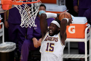Lakers Montrezl Harrell Slam Dunk Wallpaper