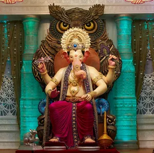 Lalbaugcha Raja Owl Throne Wallpaper