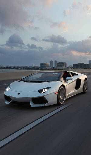Lamborghini Iphone White On Road Wallpaper