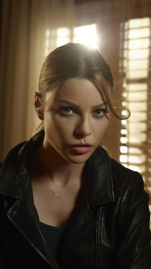 Lauren German Facing Against The Window Wallpaper