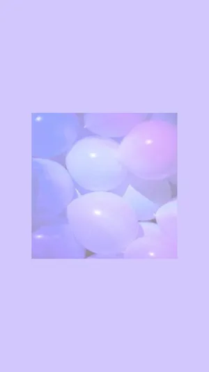 Lavender Purple Gradient Balloons Wallpaper