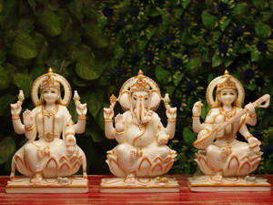 Laxmi Ganesh Saraswati White Figurines Wallpaper