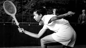 Legendary Althea Gibson In Women’s Tennis Competition. Wallpaper