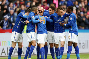 Leicester City Player Huddle Wallpaper
