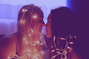 Lesbian Couple Lights Wallpaper