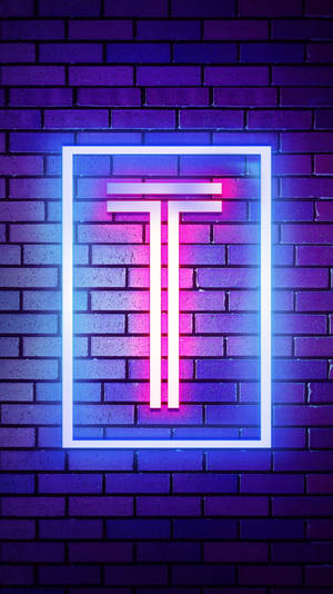 Letter T Serif Neon Light Wallpaper