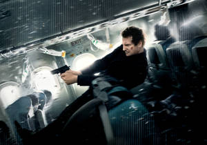 Liam Neeson Bill Marks Gun Plane Non-stop Movie Wallpaper