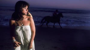 Linda Ronstadt Sexy Album Cover Wallpaper