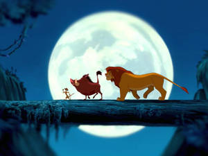 Lion King In Moonlight Wallpaper