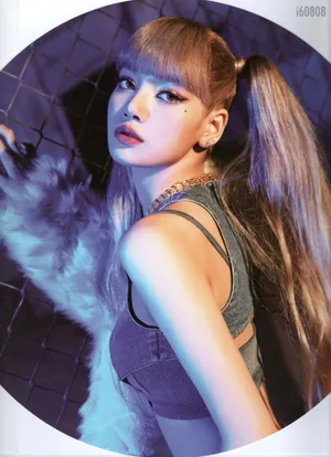 Lisa Blackpink Hd Lalisa Gold Vinyl Album Wallpaper