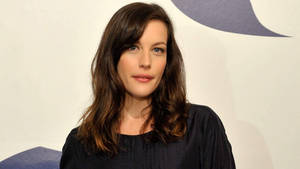 Liv Tyler, In Casual Style - The Epitome Of Natural Beauty Wallpaper