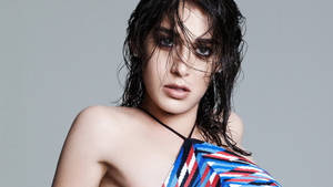 Lizzy Caplan In A Wet Look Aesthetic Wallpaper