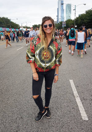 Lollapalooza Cool Outfit Wallpaper