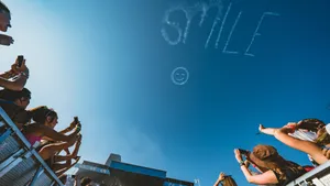 Lollapalooza Smile Wallpaper