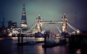 London Bridge At Night Wallpaper