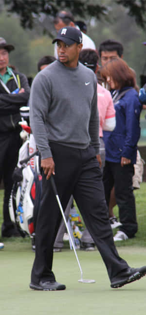 Looking Away Tiger Woods Iphone Wallpaper