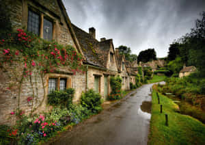 Lovely Village New England Summer Wallpaper