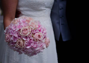 Lovers Wedding Bouquet Wallpaper