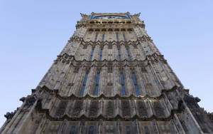 Low-angle Big Ben England Wallpaper