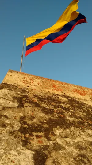 Low-angle Colombia Flag Wallpaper