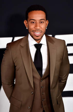 Ludacrisin Elegant Brown Suit Wallpaper