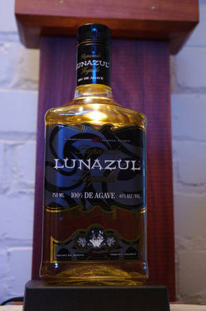 Lunazul Reposado Black Label Wallpaper